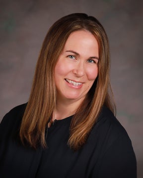 Kelly Zwieschowski, PT