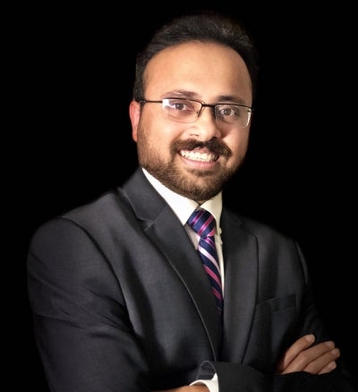 Girish Singhania, M.B.B.S